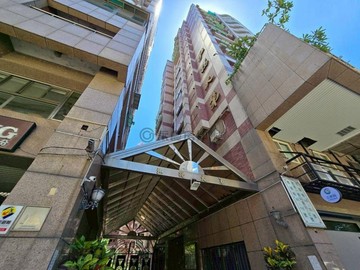 哇!!河堤社區四房平車小資家庭首選生活機能沒話說｜高雄市三民區民族一路