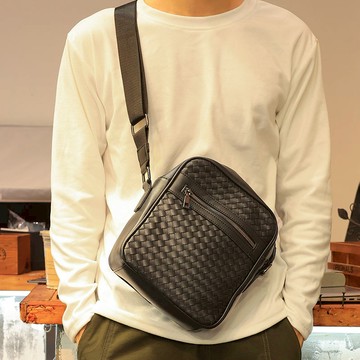 男包手工編織單肩包豎款休息斜挎包商務郵差包韓版時尚小方包潮