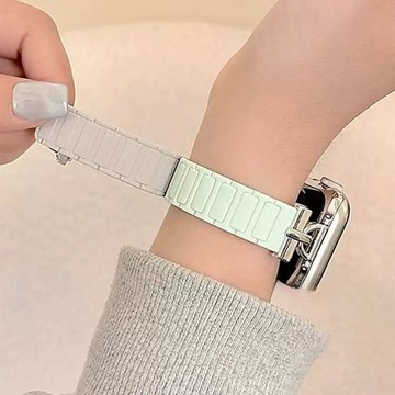 D字扣 磁吸矽膠錶帶 適用 Apple Watch 11 錶帶 s10 9 8 7 6 5 SE 蘋果手錶錶帶 46mm