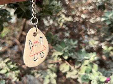 粉紅山陶瓷吊飾