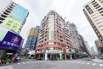 近農16.巨蛋捷運│邊間大三房+平移車位｜高雄市鼓山區昌盛路