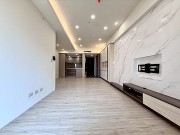 鈞皓⭐專❗️東區浩瀚MVP四房雙平車⭐｜台中市東區東英十七街