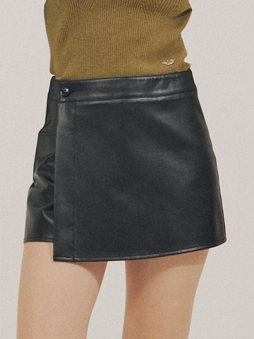 Wrap Pocket Shorts [BLACK]