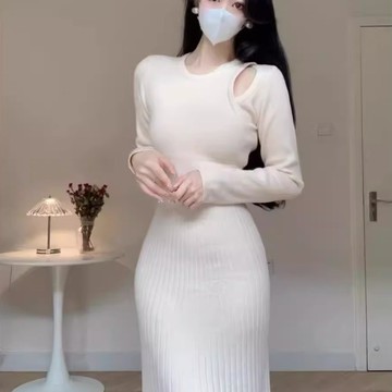 ParrotFashion 針織洋裝 2024新款針織洋裝女秋冬法式木耳邊鏤空氣質配大衣的打底裙內搭