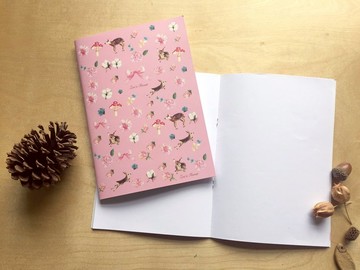 "Zoe's forest"粉紅小鹿空白筆記本