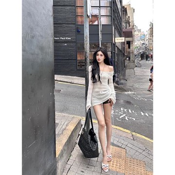 何晨曦 白色喇叭袖鏤空防曬針織罩衫女夏慵懶百搭寬松收腰上衣