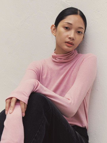 U-LINE WOOL TURTLENECK TOP PINK MBDFTO004PK