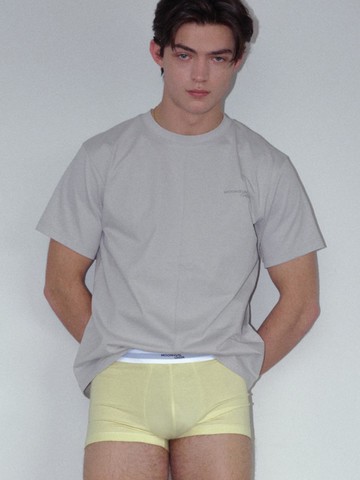 01 M.C UNISEX, Logo Pin Tuck T / Cool Grey