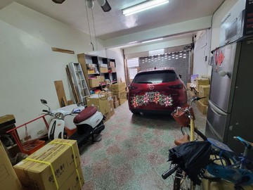 育達商圈寬活巷大地坪透天門前停車｜桃園市平鎮區廣平街