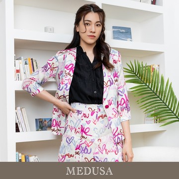現貨【MEDUSA 曼度莎】街頭愛心塗鴉亞麻墊肩西裝外套（M-XL）｜女涼感外套 亞麻外套