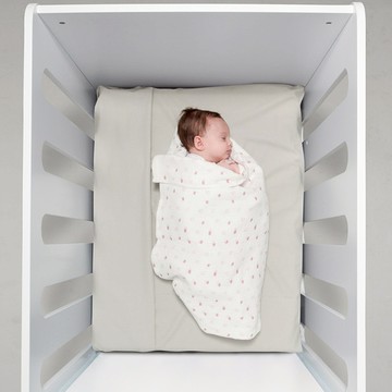 鯊魚咬一口 BabyBites｜100% 純棉舒適透氣超萌圖騰包巾-粉底朵朵雲