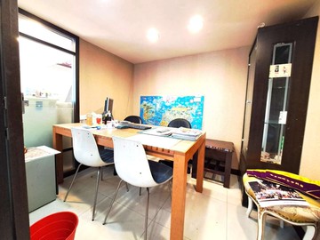 A161-1中山面寬挑高採光店辦｜台北市中山區新生北路一段