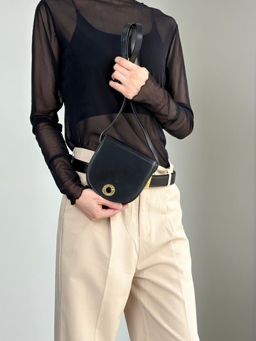 【日本直送 名牌中古包】CELINE 賽琳 肩背包 黑色 圓形 Logo 皮革 迷你包 vintage 古董 va5bp4
