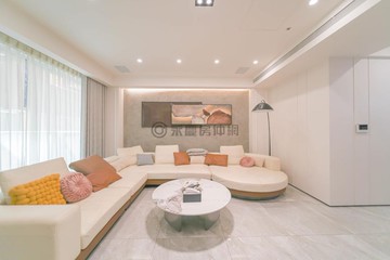 仁武仁雄商圈四年屋高檔裝潢電梯雙車｜高雄市仁武區仁忠七街