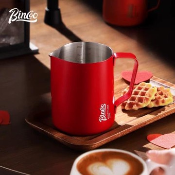 Bincoo咖啡紅色拉花缸尖嘴拉花杯打奶泡缸350ml/600ml不銹鋼拉花