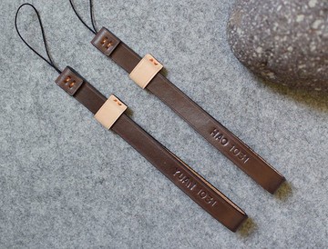 真皮數位相機吊飾修長版 無金屬不會刮傷螢幕