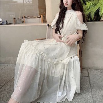 BBHONEY 甜美網紗露肩亮片拼接A字連身長裙