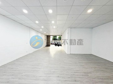 道明中學#臨路騎樓金店面#C30輕軌站｜高雄市苓雅區樂仁路