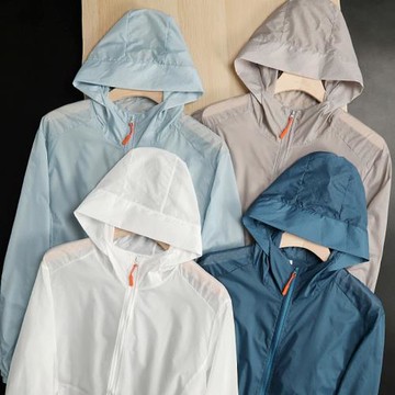 長鳳洲公司單薄如蟬翼夏季男士透氣純色防曬連帽皮膚衣拉鏈外套潮
