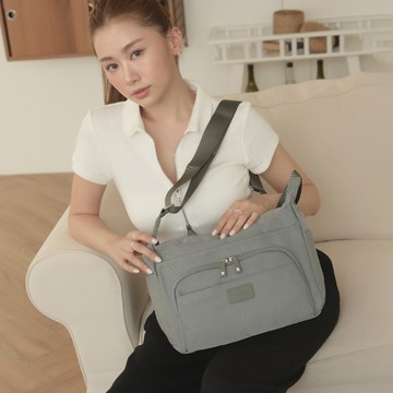 【金安德森】輕甜旅程 船形多隔層斜側包-灰色