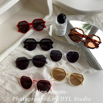 ⒹⓎⓁ┊ 7ᴄᴏʟᴏʀ🪴 新款兒童中性款墨鏡 兒童眼鏡 太陽眼鏡 必備 海邊 百搭 顯瘦 流行 墨鏡 韓國 小紅書