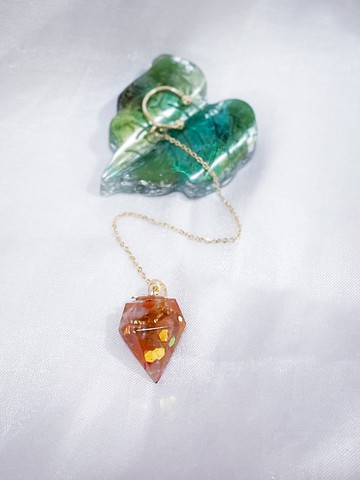 赤瞳耳骨夾—單支—獵人系靈擺耳飾