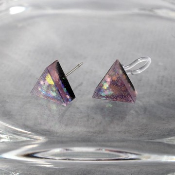 樹脂耳環 / 流光堇紫 - 單隻 / 三角形 / 10 mm