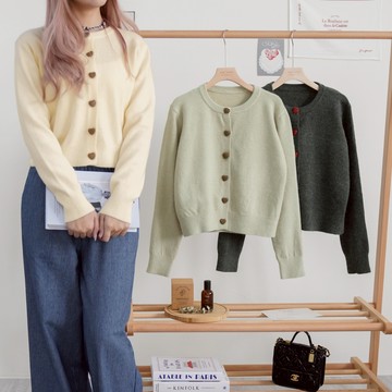 【Fee隔日到貨3色】愛心包釦排釦針織上衣外套🔥毛呢針織衫 針織長袖 針織衫 針織罩衫 長袖上衣 秋冬穿搭