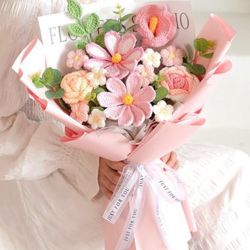 【Upton百貨】仿真花 永生花 手工毛線花 仿真花花束 人造花畢業花束 居家裝飾 拍照道具 捧花 婚禮佈置 玫瑰乾燥