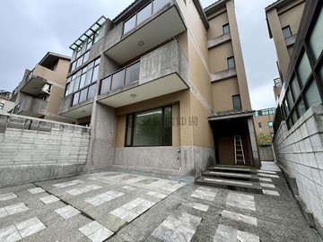 紀伊國-全新未住竹慶美式庭院雙車別墅｜新竹市香山區麗山街