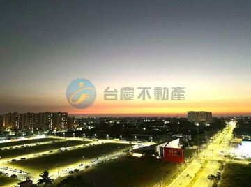 愛上❤️陽光公園❤️未來好事多◎小巨蛋旁│面公園｜台南市東區生產路