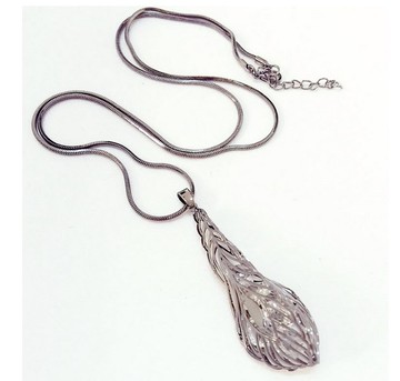 水晶燈 男女 項鍊 質感 品質好 不退色 好鍊條 要買199另外去找便宜貨 這款不是便宜貨!