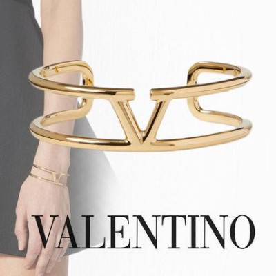 ヴァレンティノ・ガラヴァーニ VALENTINO GARAVANI ブレスレット Vロゴ シグネチャー スワロフスキークリスタル 2023年秋冬新作 3W2J0F81 YAB