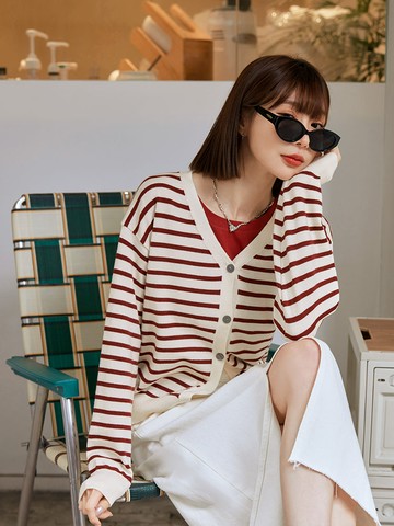 V領條紋針織外套