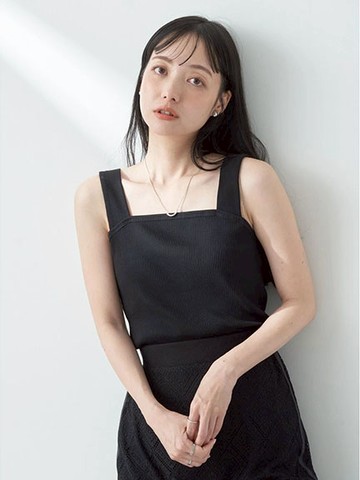 寬肩吊帶背心(1N42L1B0200) - earth music&ecology