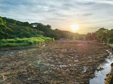 三芝桐花步道大坑溪畔涓涓流水鄰路土地資材室等您買單｜新北市三芝區大坑段