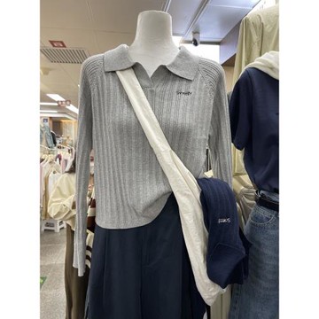 2025年通勤長袖韓國東大門秋季凈色氣質顯瘦減齡百搭翻領針織上衣