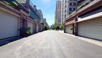 自由黃昏市場微笑公園｜稀有大坪數邊間雙車墅｜高雄市左營區文才街