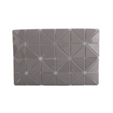 ISSEY MIYAKE 三宅一生-BAOBAO幾何方格4x6拉鍊萬用扁包(亮淺灰)-慈濟