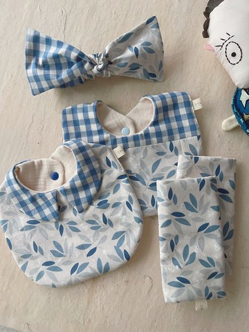 藍葉小圓花彌月禮盒。手工製2件組/3件組/4件組