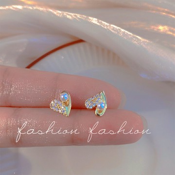 輕奢愛心鋯石耳釘女年新款潮氣質耳環小眾高級感設計網紅耳飾