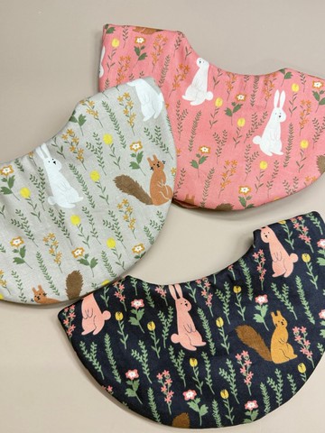 Maygo.bib 森林散步日記。手作圍兜、圓兜、八層紗