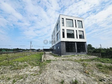 冬山梅花湖旁芬多精全新九套房電梯農舍｜宜蘭縣冬山鄉下湖路