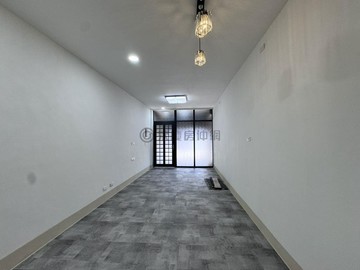 高雄國際機場｜漢民商圈｜公寓1+2樓店住｜高雄市小港區松金街