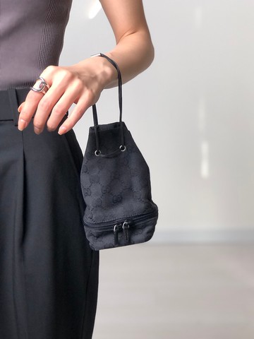 【日本直運，名牌二手包裝】GUCCI 古馳 GG 手提包黑帆布迷你抽繩包 復古做舊 yxamig