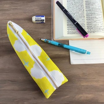 【飛機與雲】榻榻米邊飾 金字塔型 筆袋 天空 金黃天空 黃色