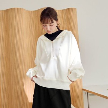 OB嚴選中大尺碼-太空棉車線造型拉鍊連帽上衣《AB20921》