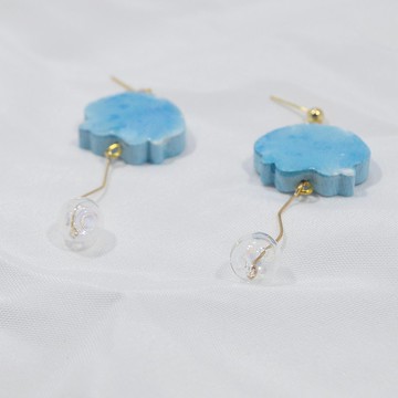 我是一隻魚 粉藍色水母造型 jellyfish 清涼耳環 手繪木製