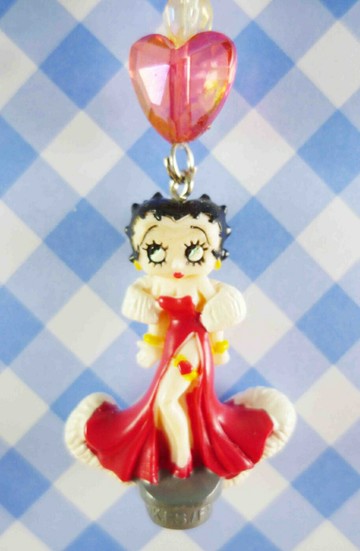 【震撼精品百貨】Betty Boop 貝蒂 手機吊飾-禮服(愛心珠) 震撼日式精品百貨