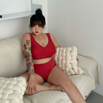 LULUSPLUS/中大尺碼/布丁QQ寬肩大尺碼無痕內衣M-5XL７色【A01250320】大碼內25050